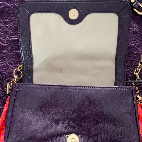 Authentic Tory Burch Unique Purple Patent Leather crossbody bag - Picture 7 of 10